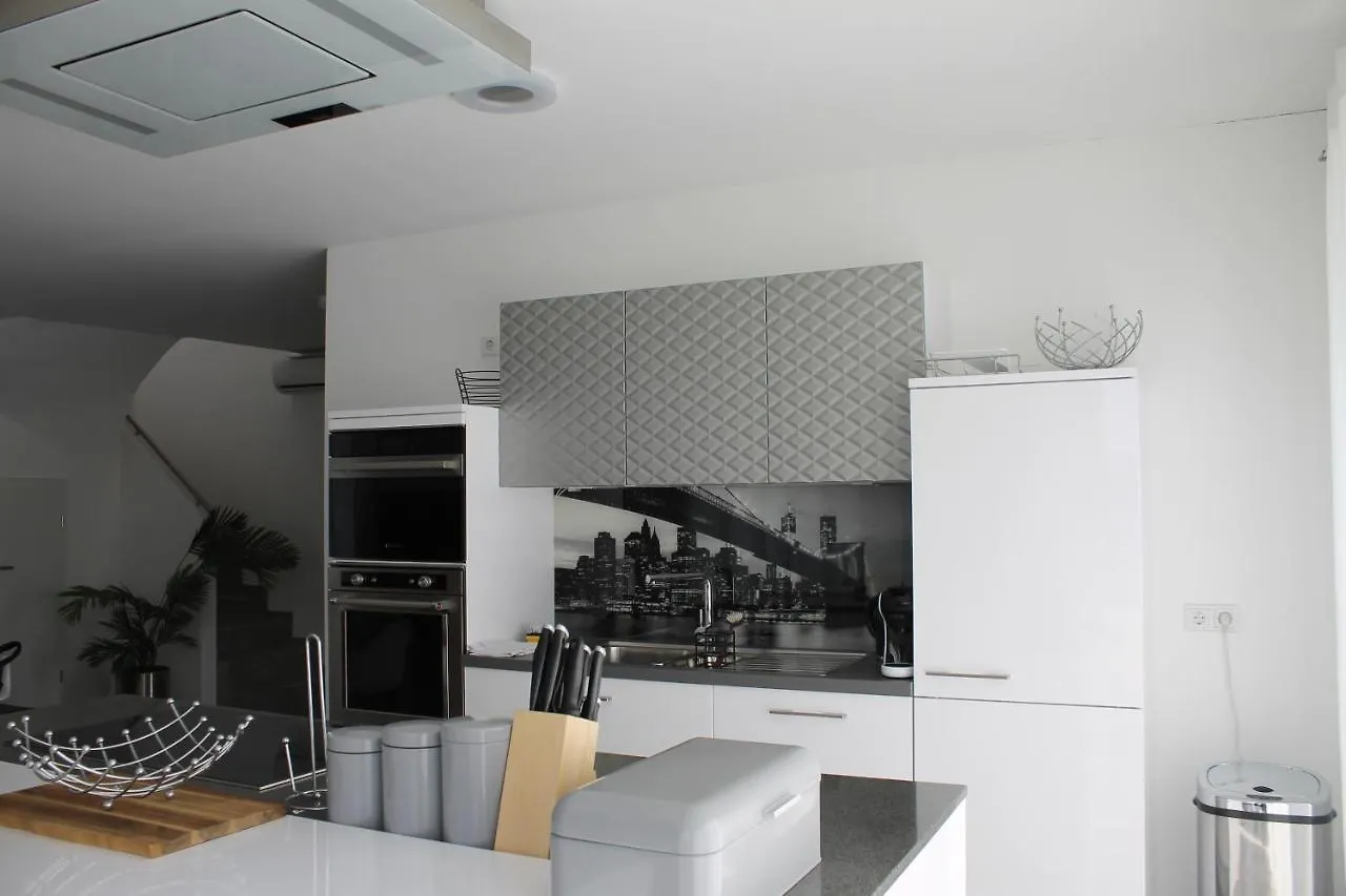 Sky Suite Regensburg, 360° Dachterrasse Niemcy